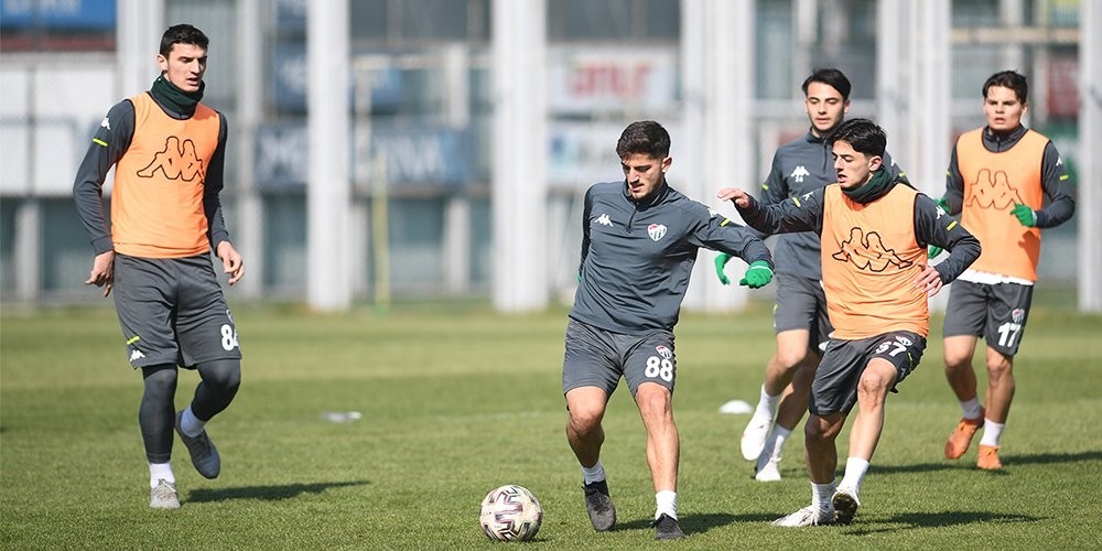 Bursaspor'dan İki İsim U19 Milli Takımına Davet Edildi