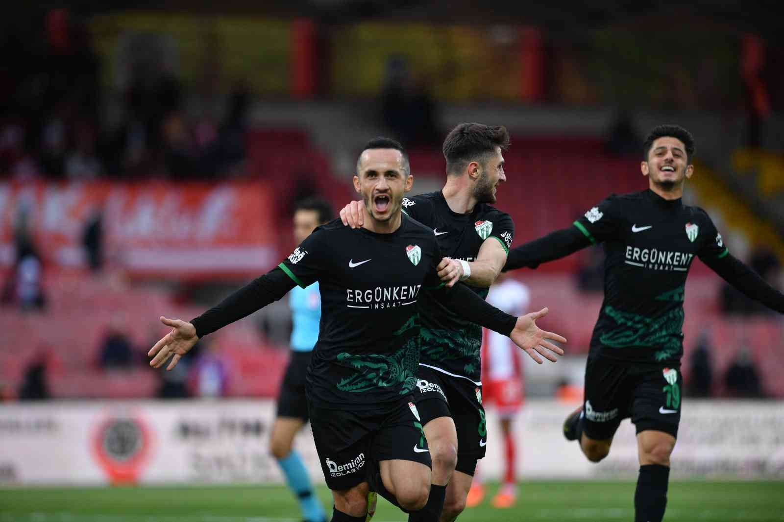 Bursaspor'un Kupadaki Rakibi Ceyhanspor