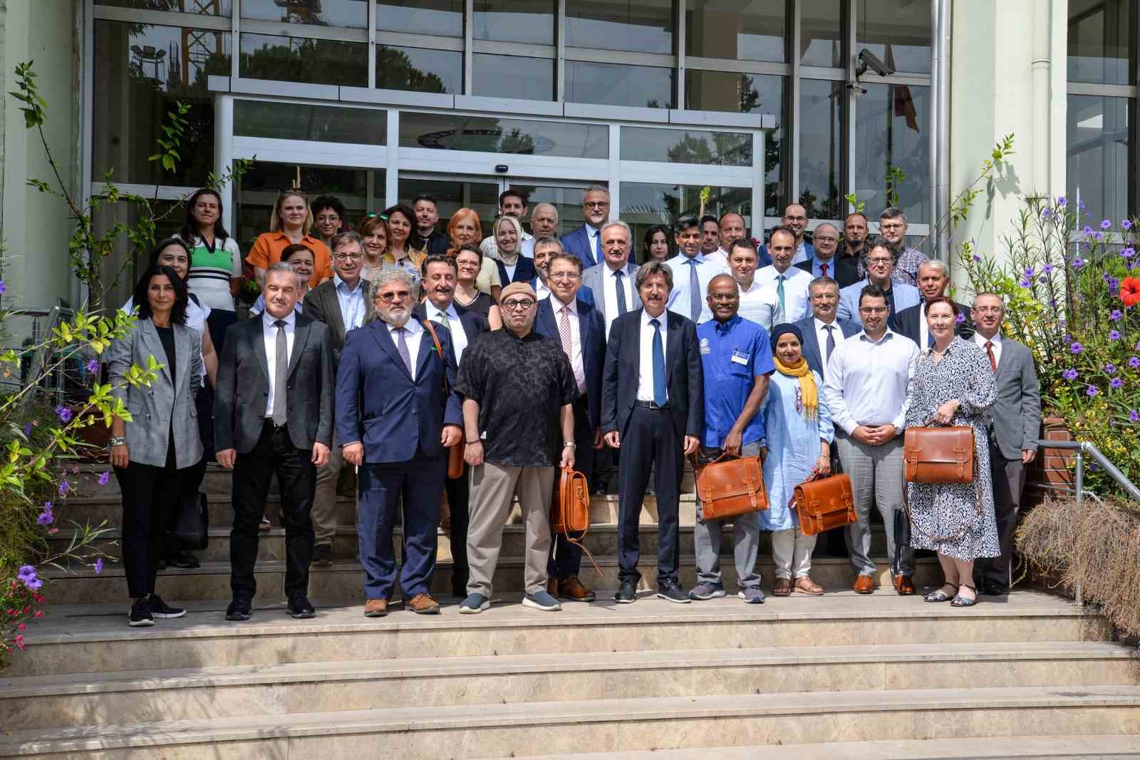 Buü Uluslararası Akademik Danışma Kurulu İlk Toplantısını Yaptı