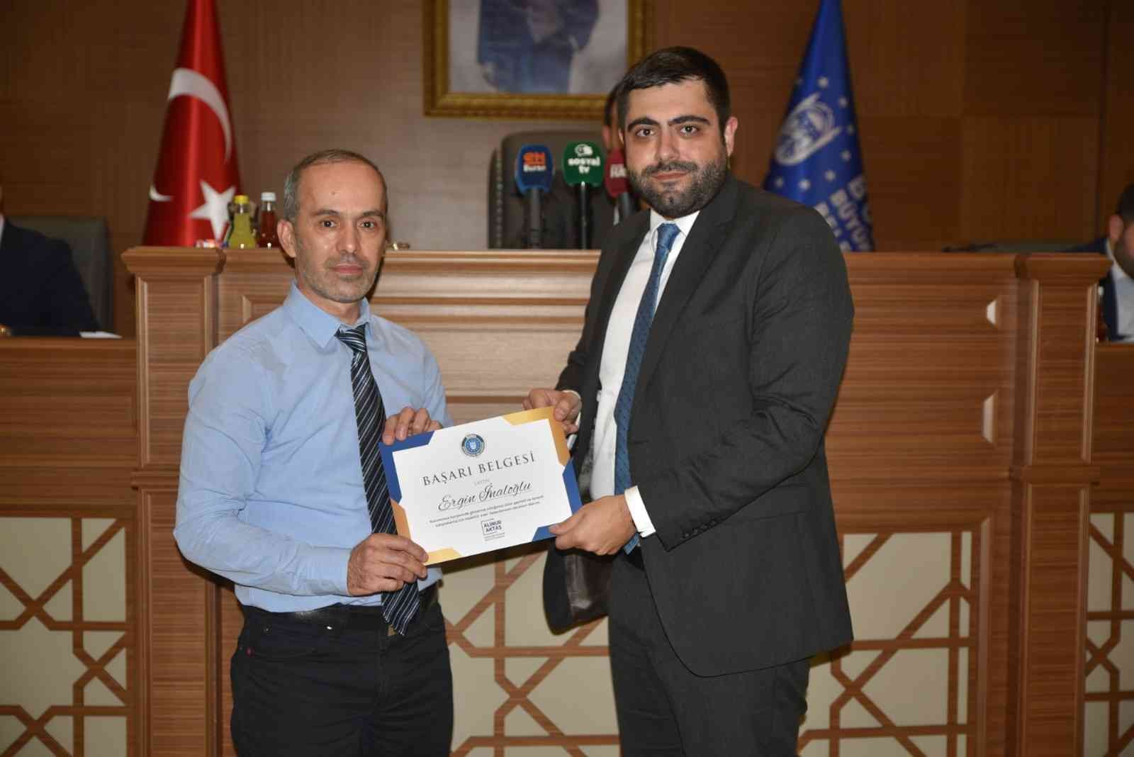 Büyükşehirde ‘Ayın Personelleri Ödüllendirildi