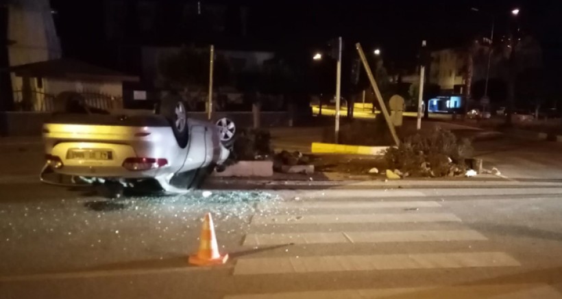 Cenazeye Giderken Kaza Yaptılar: 3 Yaralı