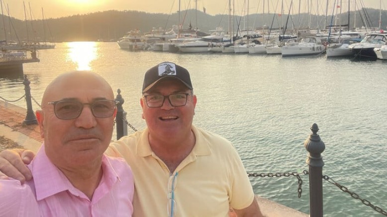 CHP'li Tanal, tepkiler büyüyünce siyasi imajını yeniledi!