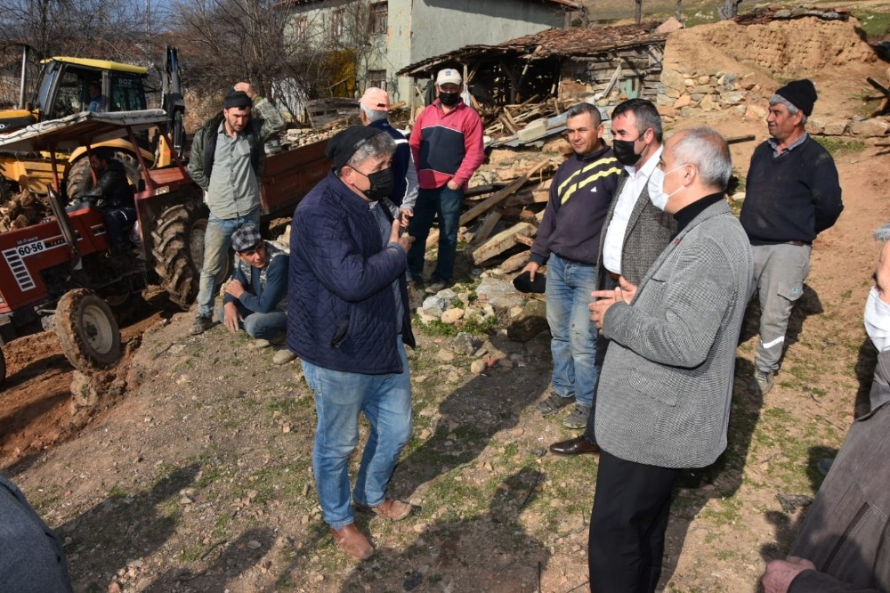 Çıkan Yangında İki Katlı Ev Kullanılamaz Hâle Geldi