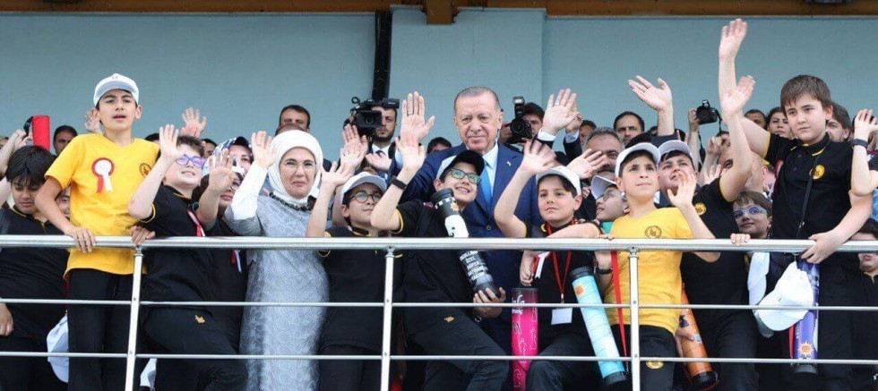 Cumhurbaşkanı Erdoğan'dan karne paylaşımı