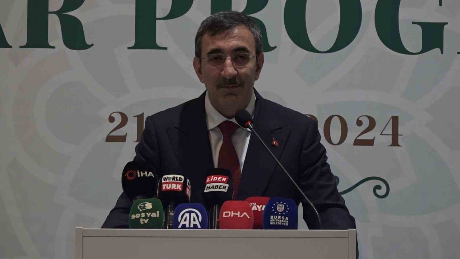 Cumhurbaşkanı Yardımcısı Yılmaz: “Masa Başında Oturup Memleketi Yöneten Bir Ekip Olmadık”