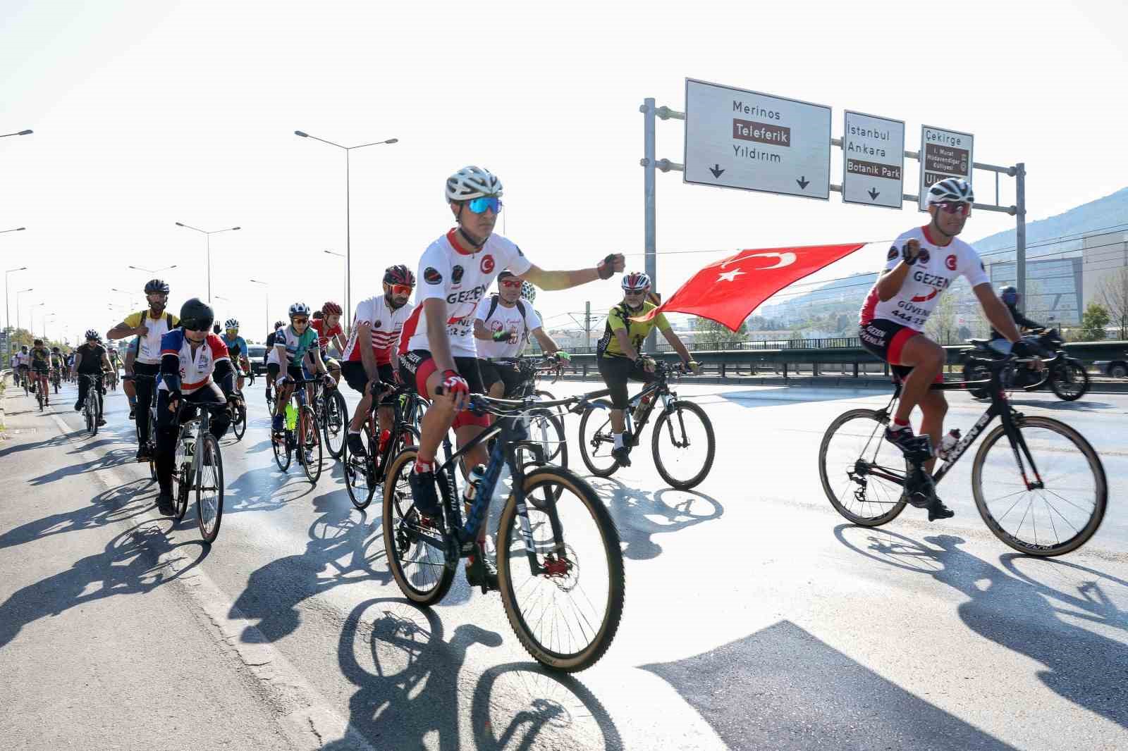 Cumhuriyet İçin Tophaneden Mudanyaya Pedal Çevirdiler