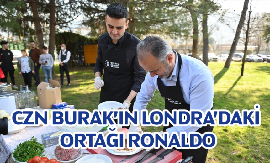 Czn Burakın Londradaki Ortağı Ronaldo