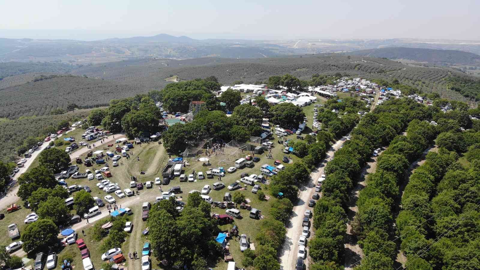 Dağ Başında Yılda Bir Kez Düzenleniyor, Akın Akın Geliyorlar