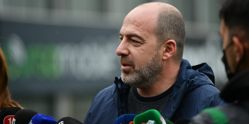 Deniz Kolgu: “Bursasporun Bundan Sonraki Teknik Direktörü 3 Ya Da 4 Haftalık Olamaz”