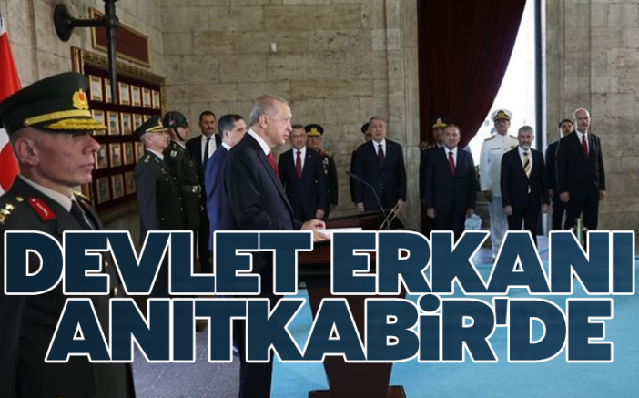 Devlet erkanı Anıtkabir'de