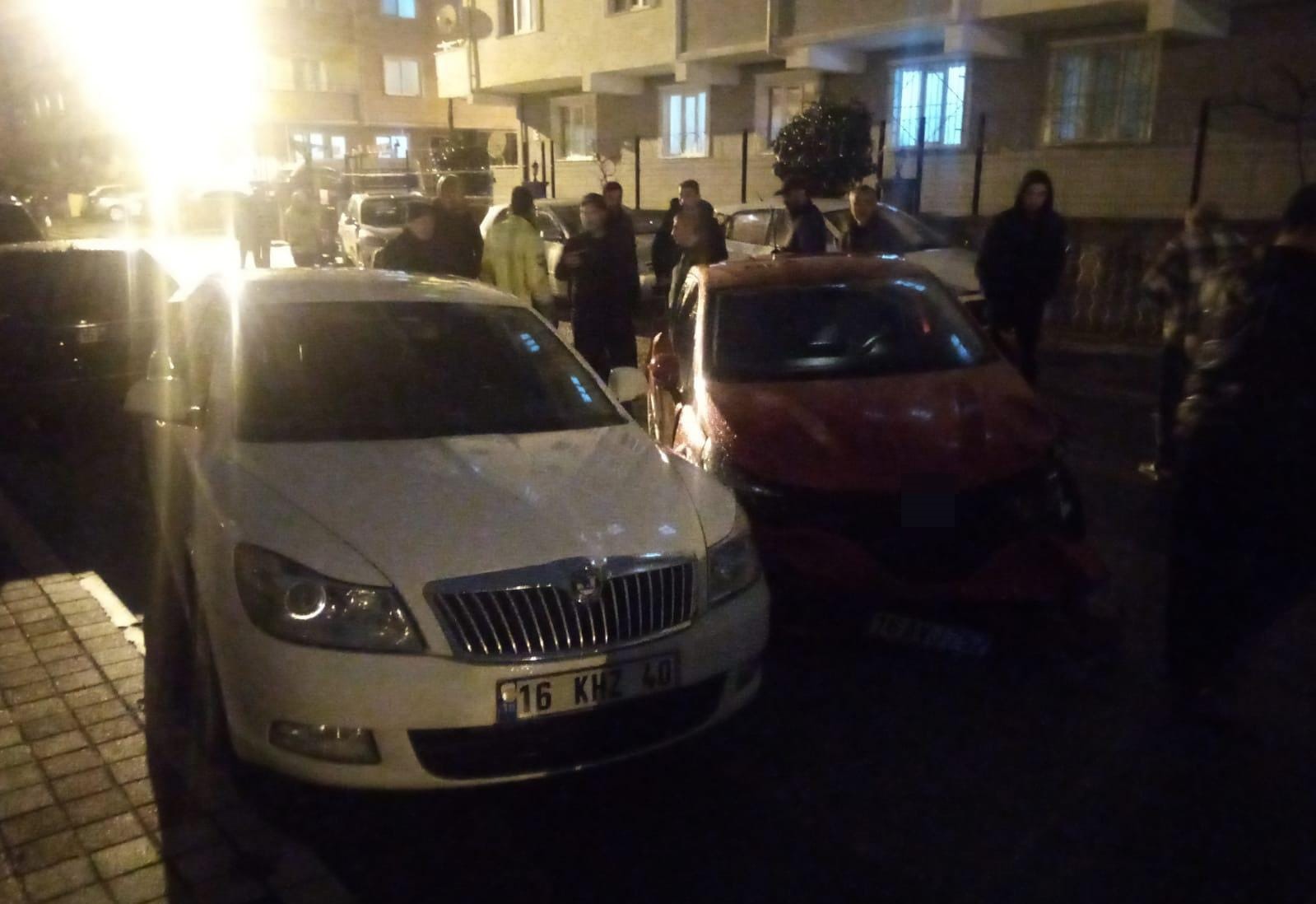 Direksiyon Başında Kalp Krizi Geçirdi, İki Araca Çarpıp Hayatını Kaybetti
