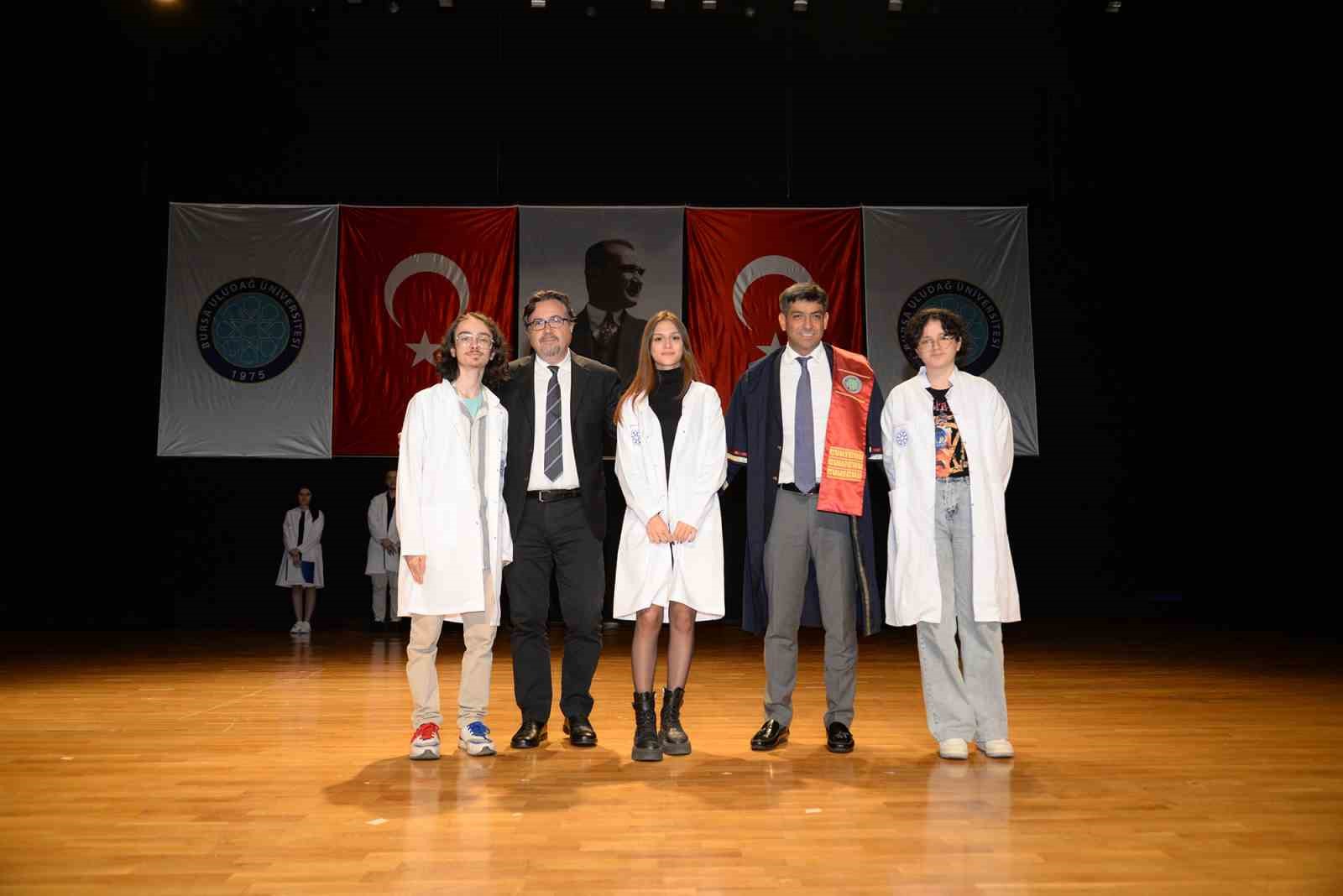 Diş Hekimi Adaylarına Beyaz Önlük Töreni