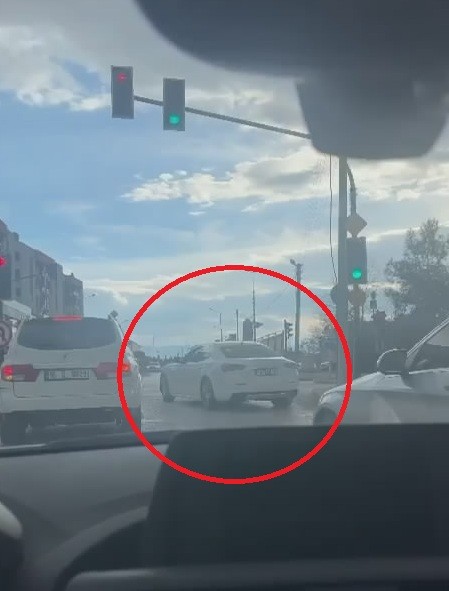 Drift Atan Lüks Otomobil Kamerada...cezası Ağır Oldu