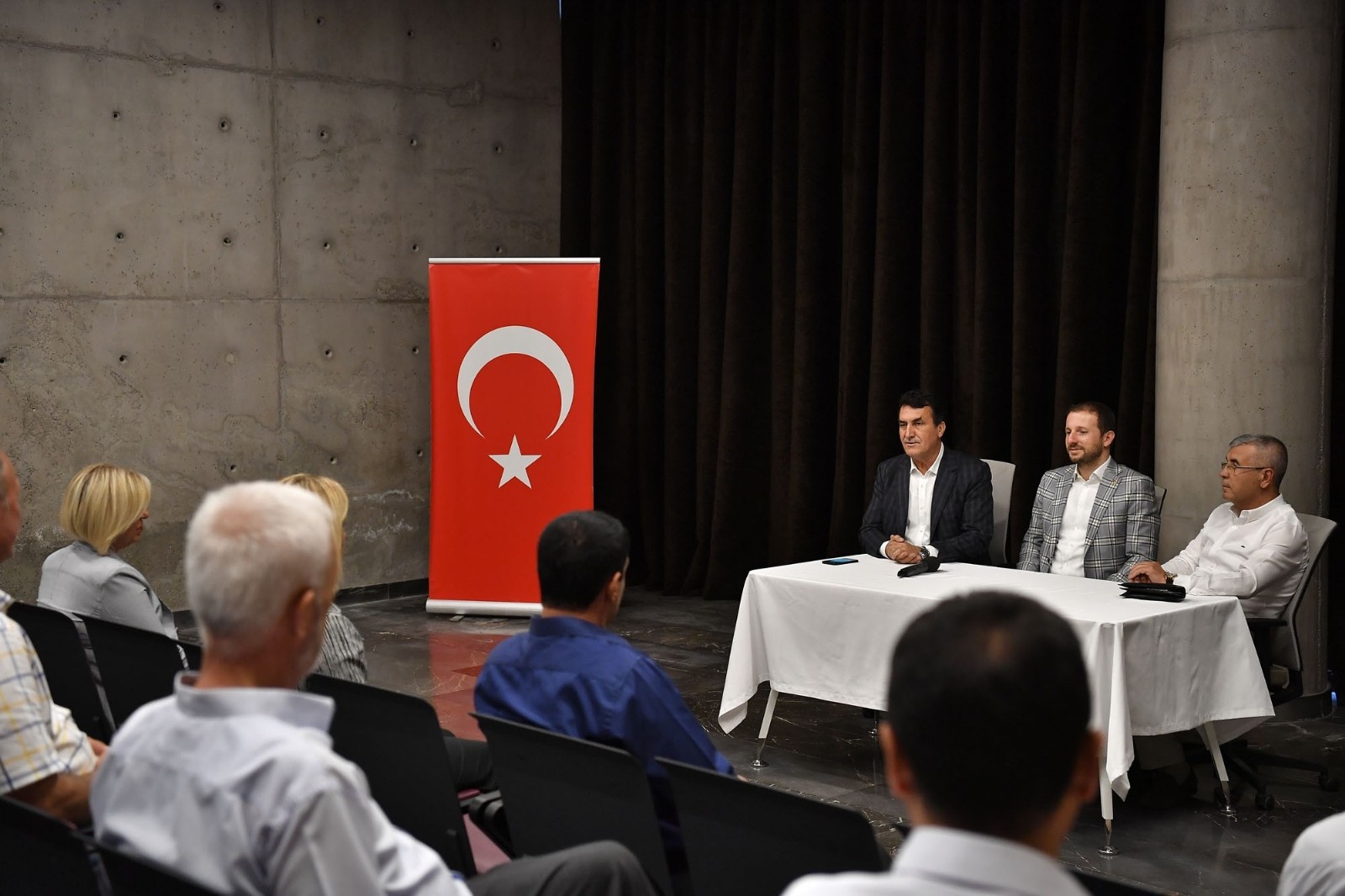 Dündar, Muhtarları Ağırladı
