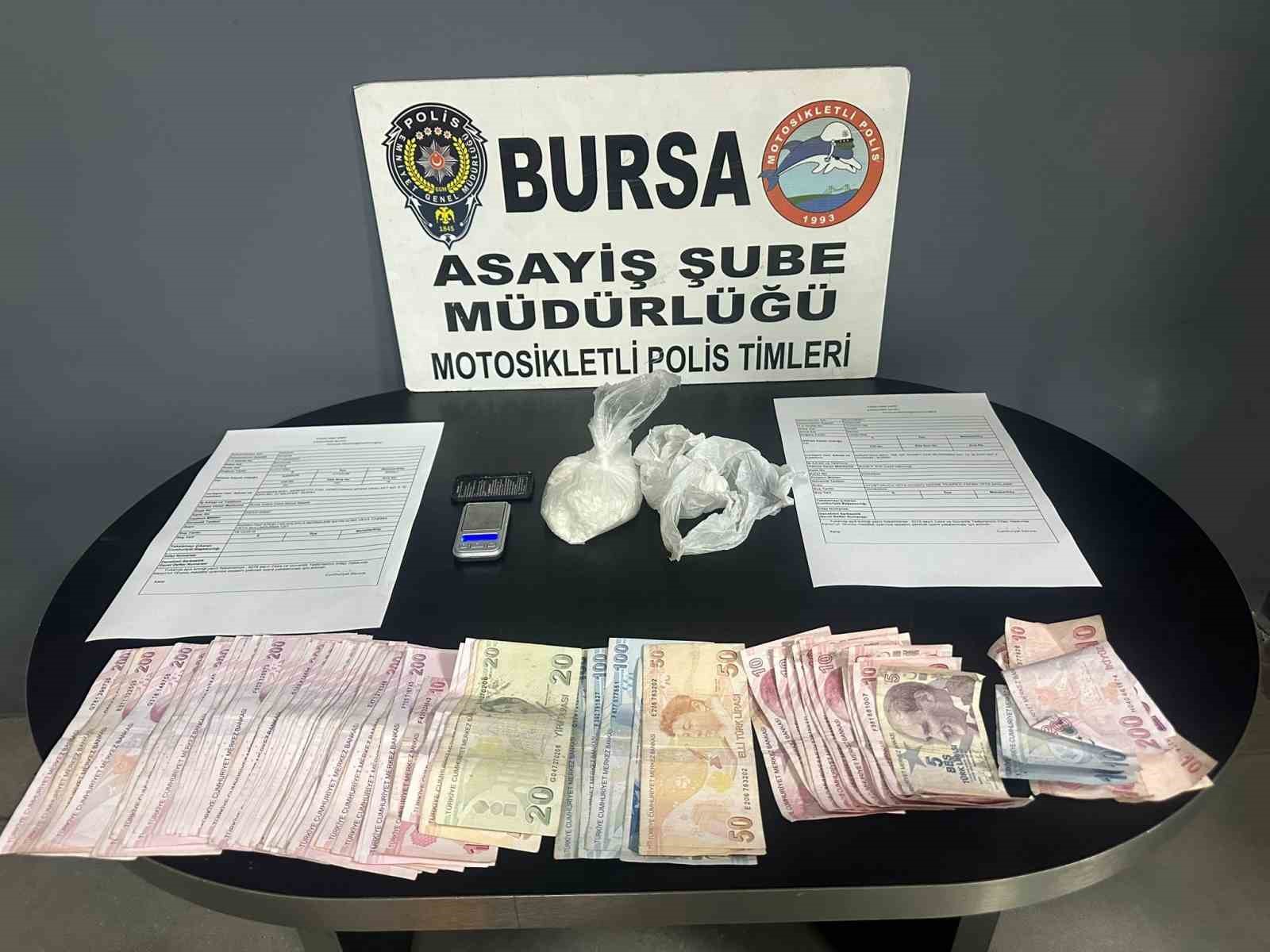 Dur İhtarına Uymayarak Kaçan Otomobil Mısır Tarlasında Yakalandı