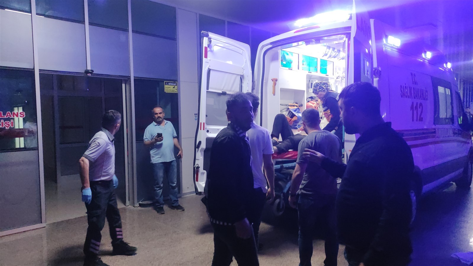 Eğlence Merkezine Tüfekle Ateş Açıldı