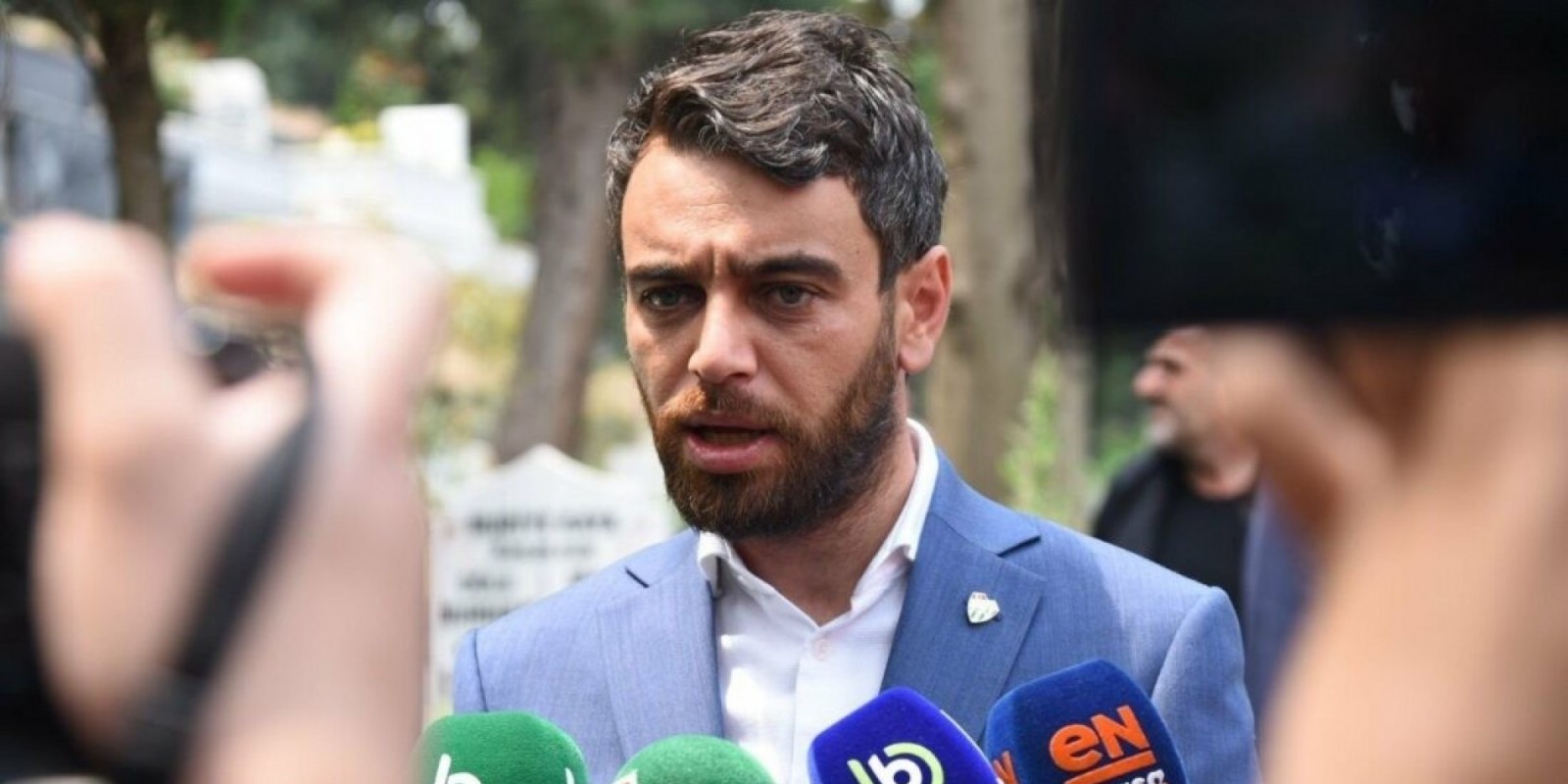 Emin Adanur: “Hepiniz Kaçacak Yer Arayacaksınız”