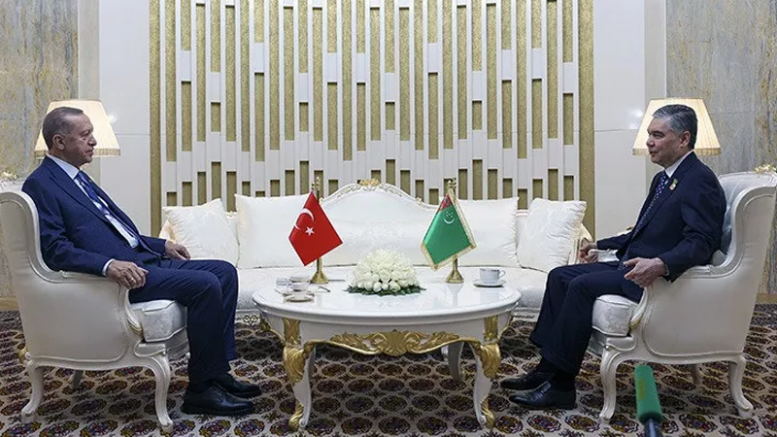 Erdoğan, Halk Maslahatı Başkanı Berdimuhamedov ile görüştü