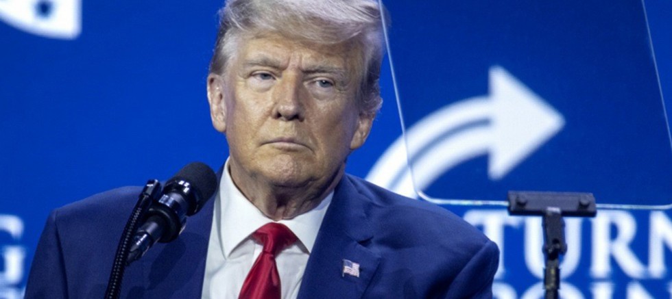 Eski sağ kolu Cohen, Trump’tan para çaldığını itiraf etti