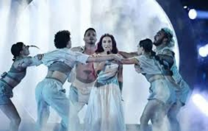 Eurovision'a katılan İsrailli şarkıcı yuhalandı!