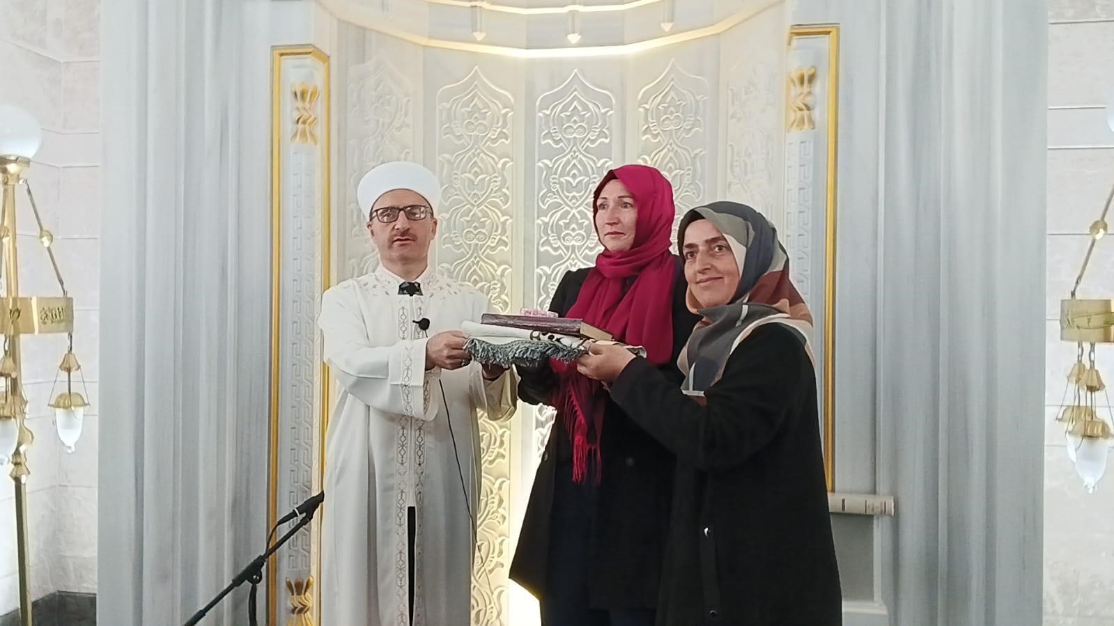 Fransız Oğilli, Bursada Müslüman Oldu Meryem Adını Aldı