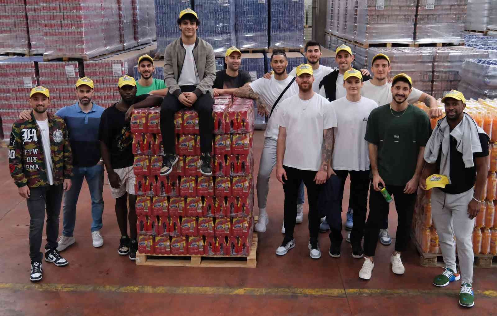 Frutti Extra Bursaspor A Takımı Ve Genç Takımından Uludağ İçeceke Ziyaret