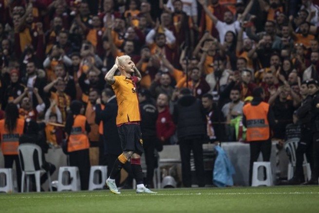 Galatasaray'da erken yaprak dökümü!