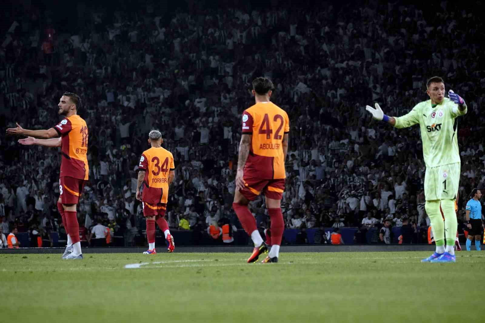 Galatasaray Sezona Yenilgiyle Başladı