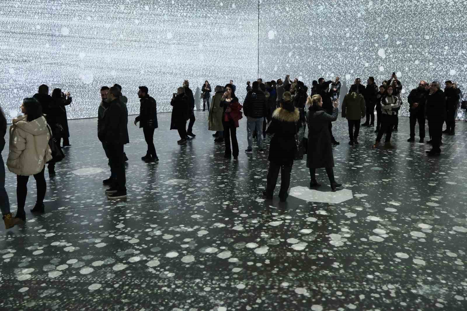 Gazetecilere Dijital Sanat Şovu