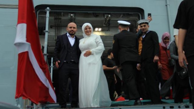 Gelin ve damat dış çekim için TCG Anadolu'yu tercih etti!