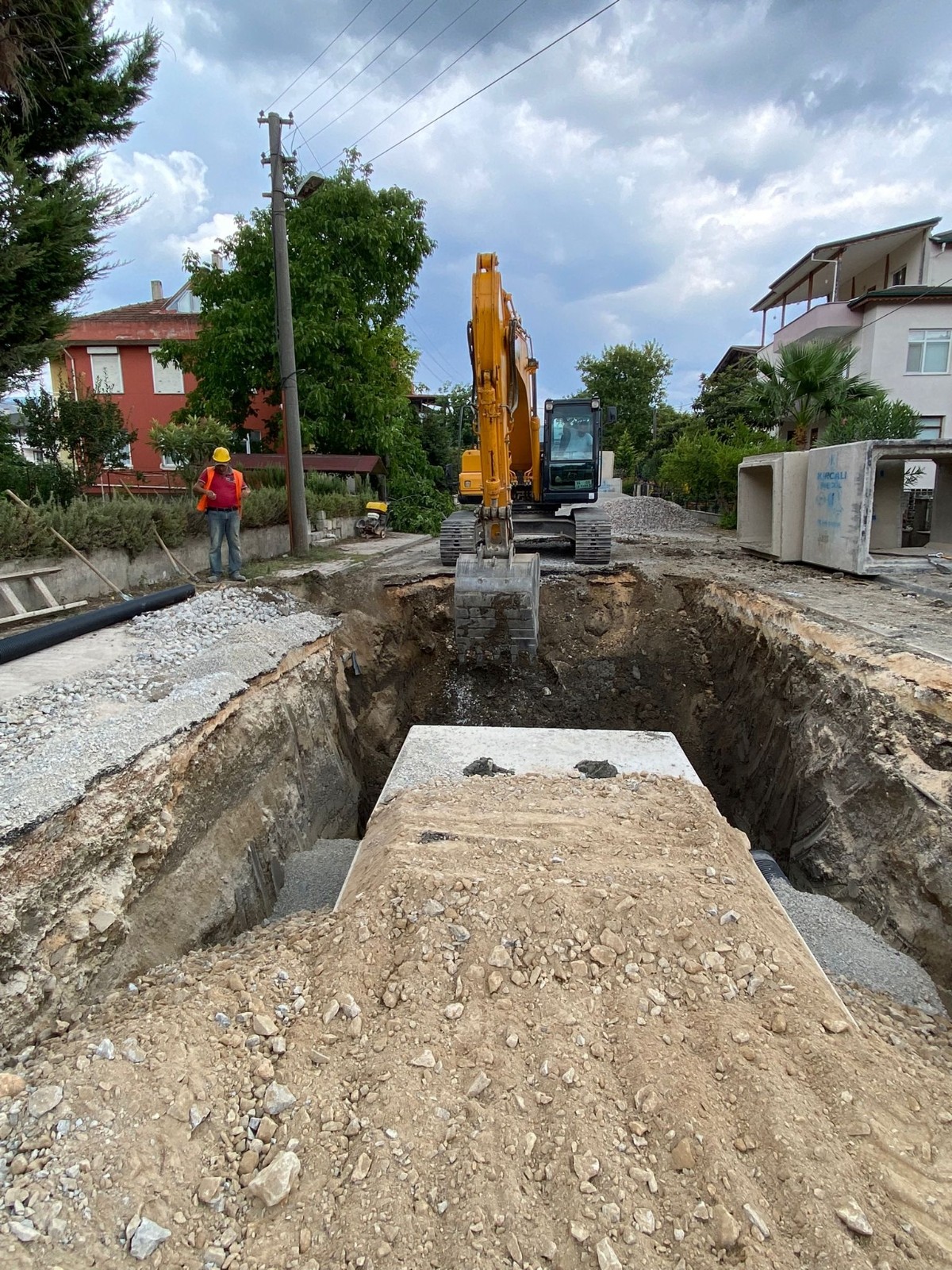 Gemlik Hisarda Su Taşkınları Son Buluyor
