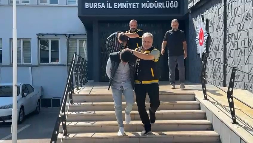 Genç Adamın Öldürülmesiyle İlgili 2 Kişi Adliyeye Sevk Edildi