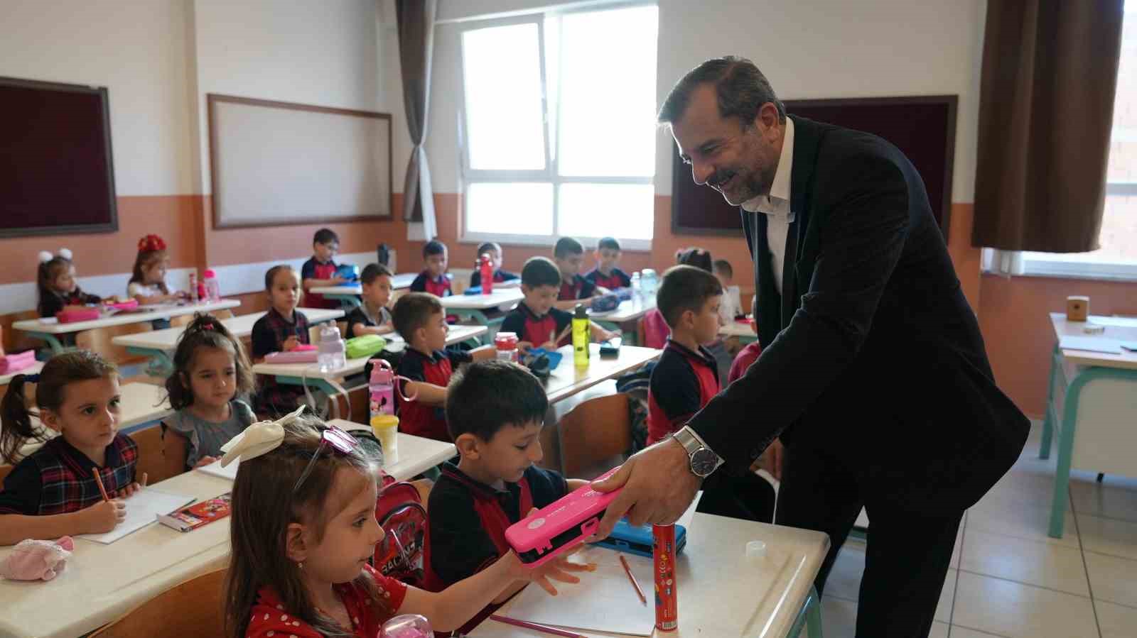 Gürsuda Heyecanlı Miniklere Moral Hediyesi