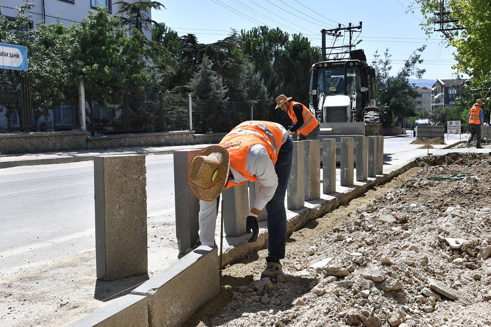 Güvenli Ulaşım İçin Yollar Yenileniyor