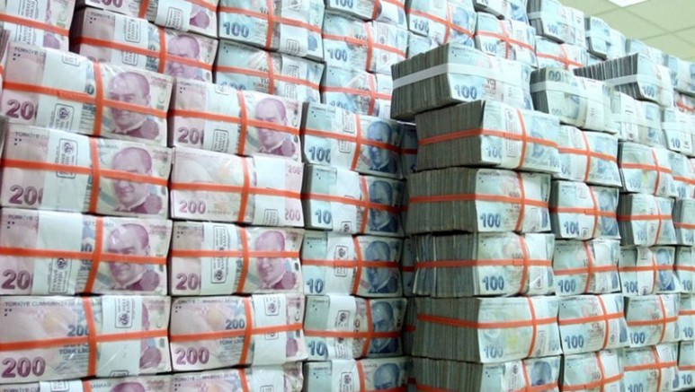 Hazine, yıkıcı depremlerin meydana geldiği şubat ayında 171,5 milyar lira açık verdi