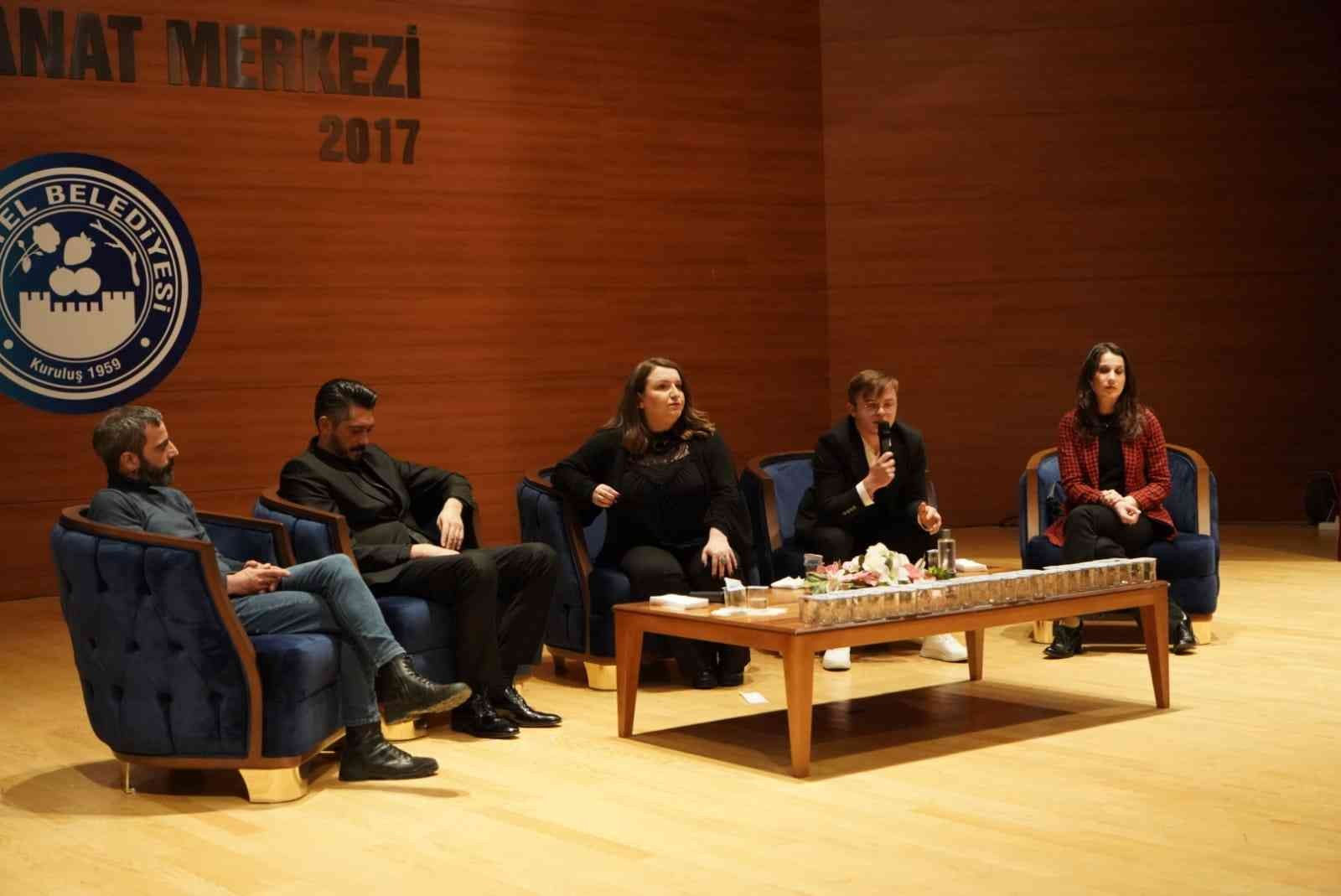 Her Sabah Erenin Mezarında Dua Okuyup Sete Gidiyorduk