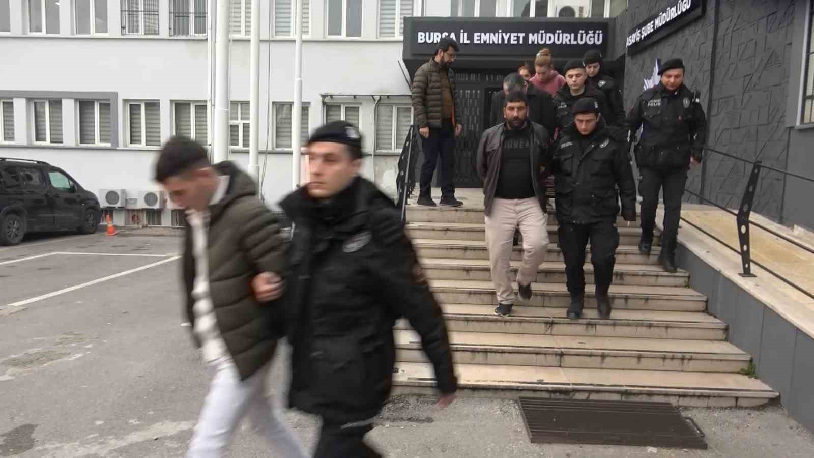 Hırsız Çetesi Aileden 10U Tutuklandı, 3Ü Adli Kontrolle Serbest Bırakıldı