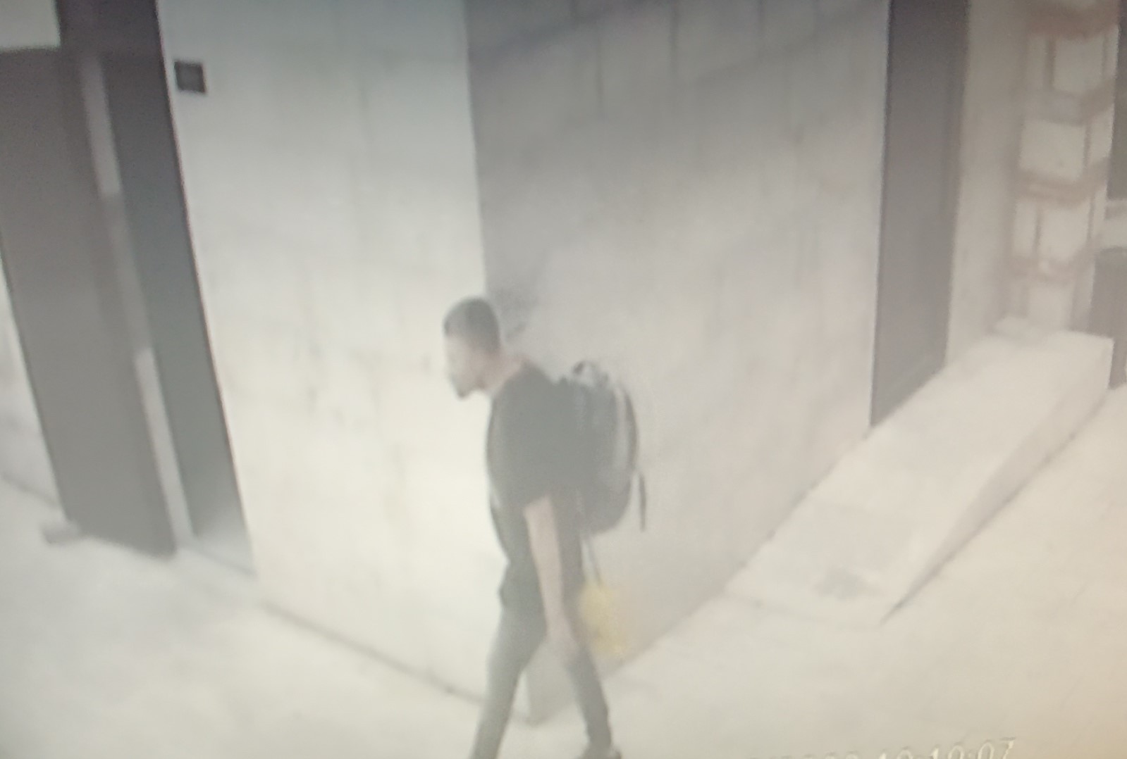 Hırsızlar Caminin Musluklarını 8.'ye Çaldı
