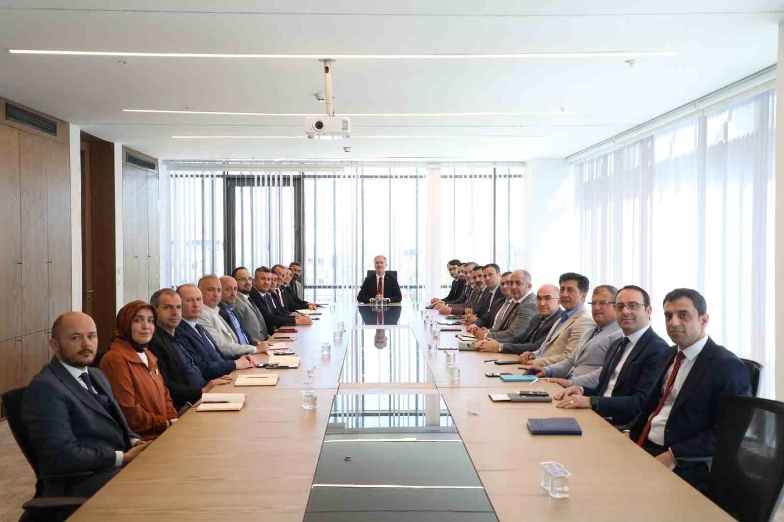 İnegöl Belediyesinde Başkan Yardımcılarının Görev Dağılımları Belli Oldu