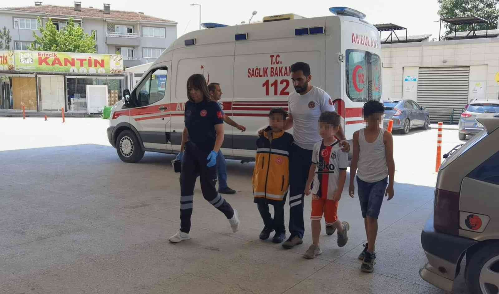 İnşaatta Kireçle Oynayan 3 Çocuk Hastanelik Oldu