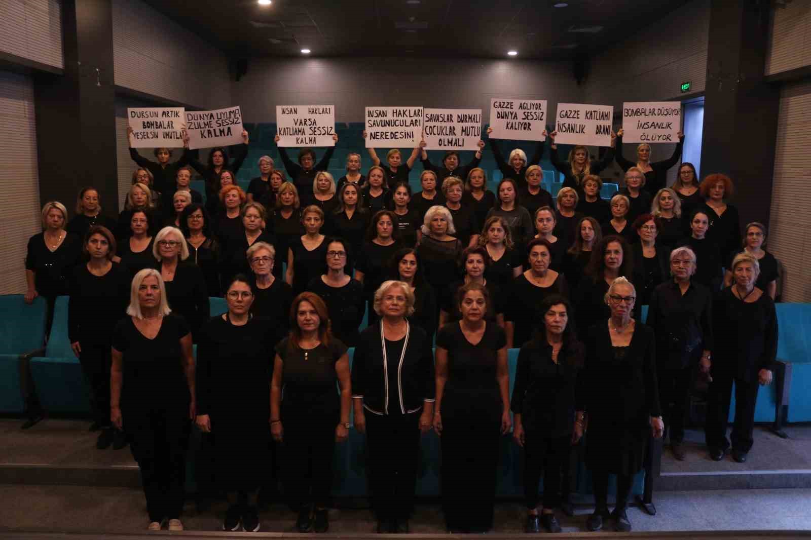 İsraile Nağmelerle “Dur” Dediler