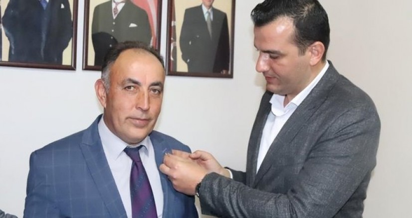 İYİ Parti'den istifa ederek MHP'ye geçti
