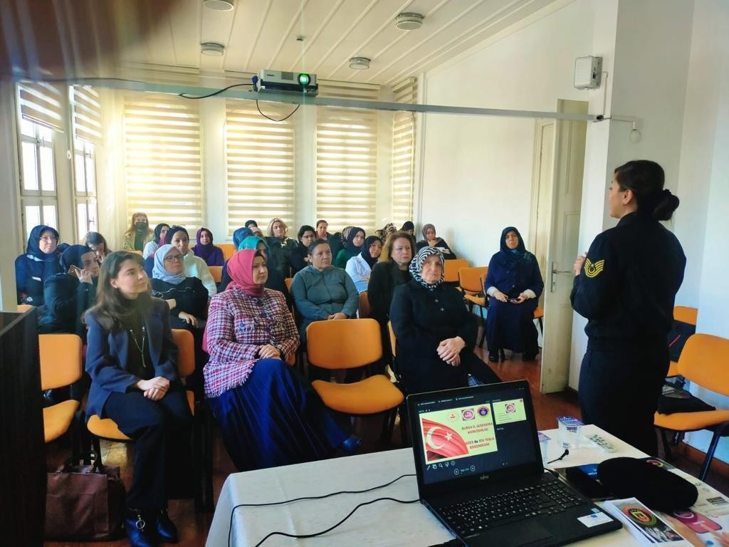 Jandarmadan Kadına Yönelik Şiddete Sıfır Tolerans
