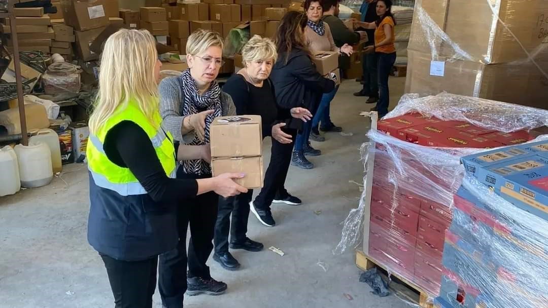 Kadınlar Hayatın Yeniden Kurulması İçin Dayanışma İçinde