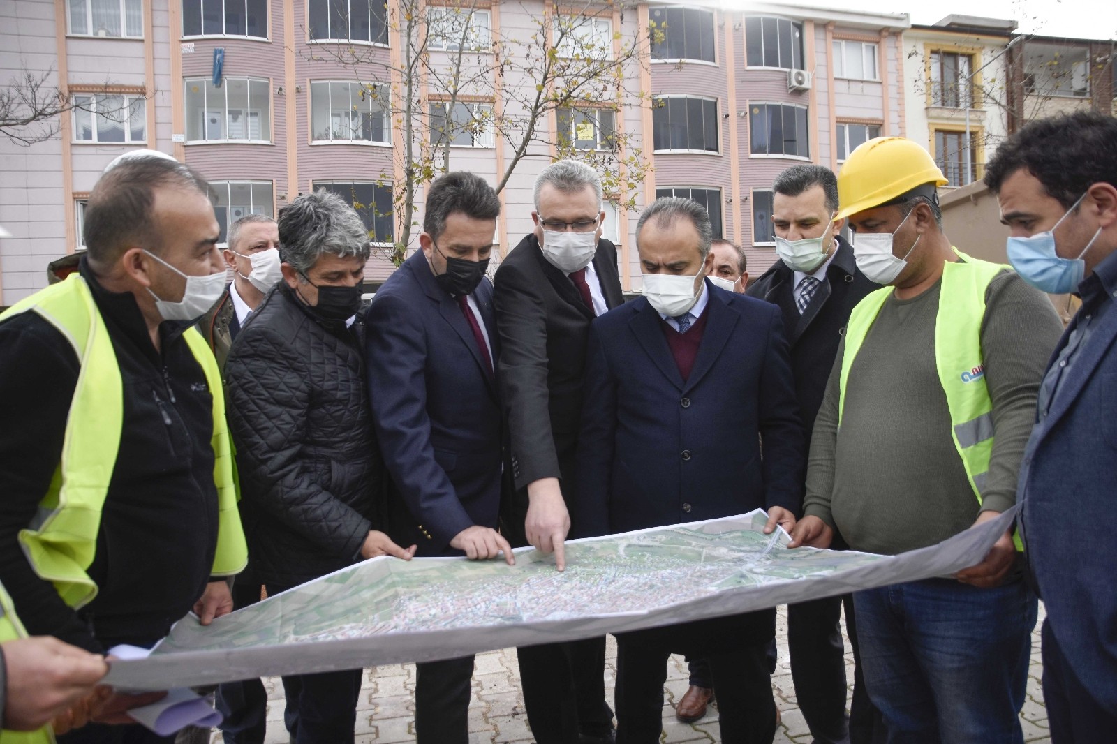 Karacabeyde Altyapı Yatırımları Peş Peşe