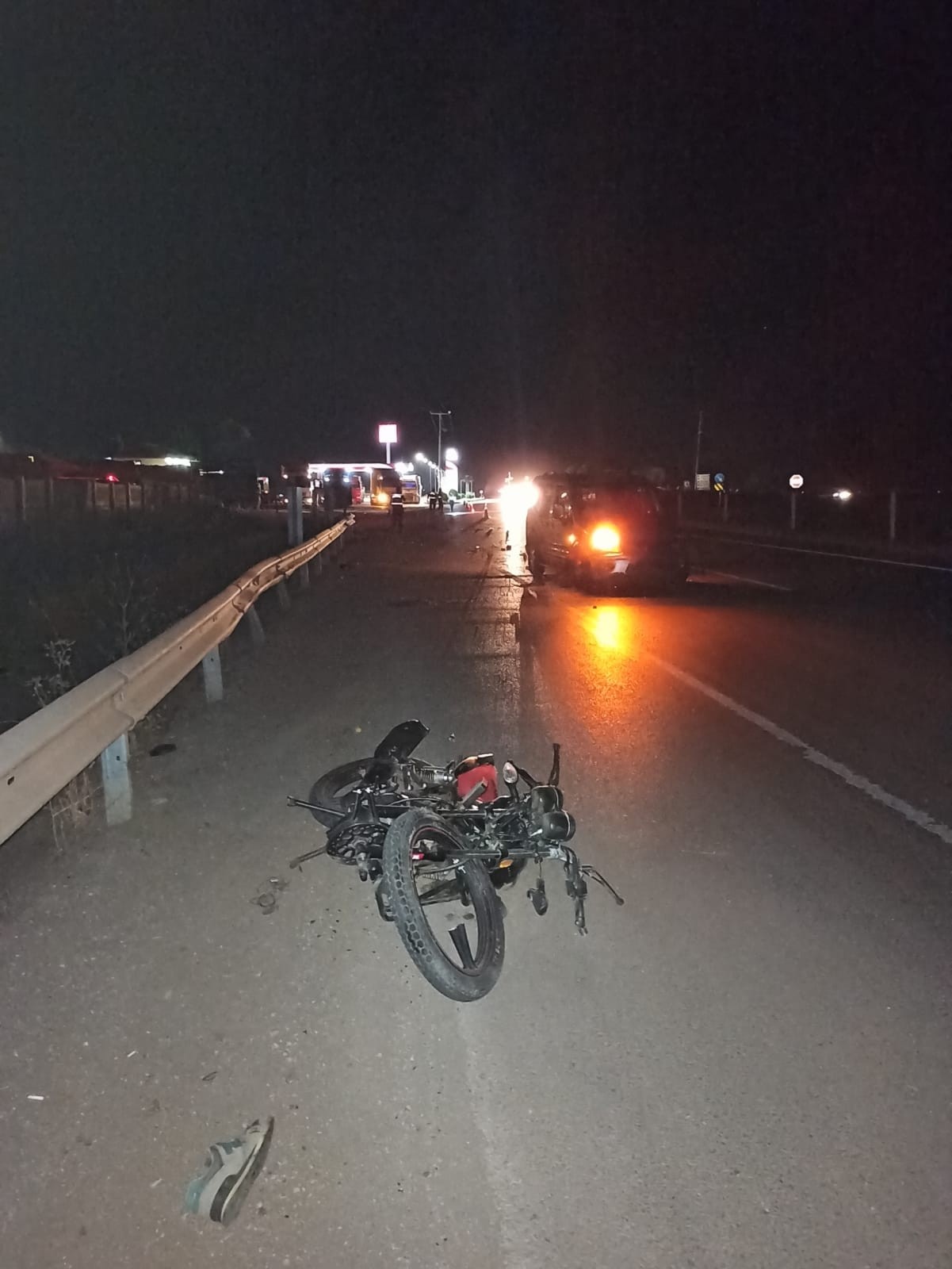 Karacabeyde Trafik Kazası: 3 Yaralı