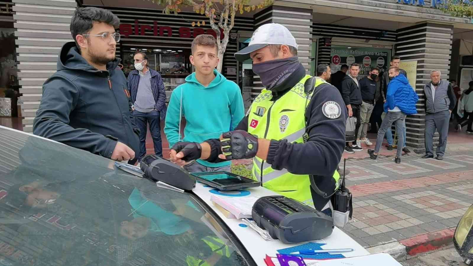 Kasksız Sürücülere Ceza Yağdı
