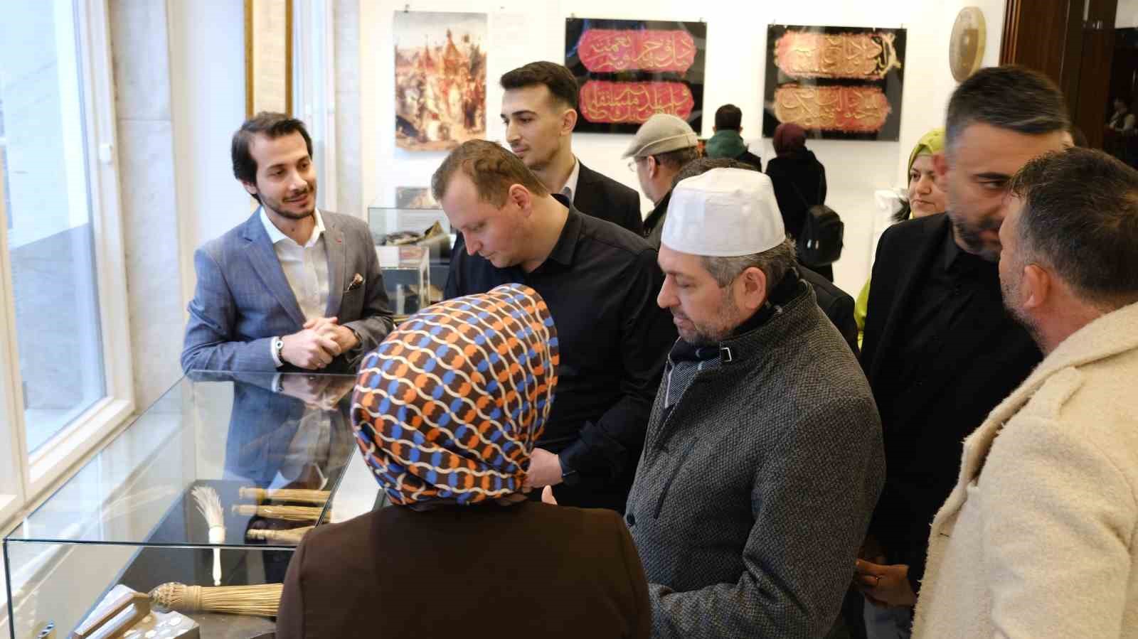 Kâbe Hasretini Dindiren Sergi Bursada