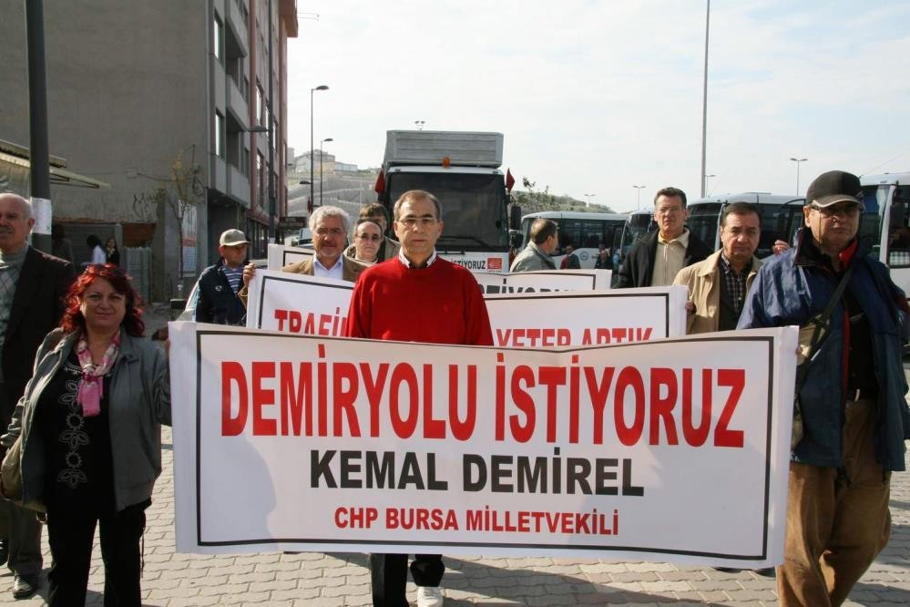 Kemal Demirel Hayatını Kaybetti