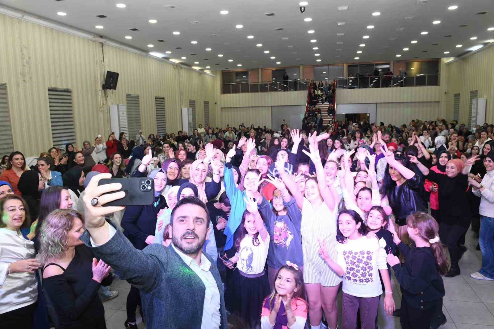 Kestelde Kadınlar, Matinede Doyasıya Eğlendi